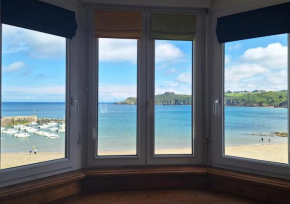 Face a la mer avec terrasse ensoleillee Brehec